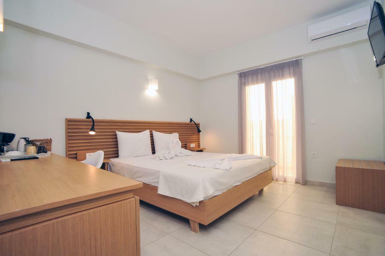 Mithos Premium Rooms Agia Marina  Exterior photo
